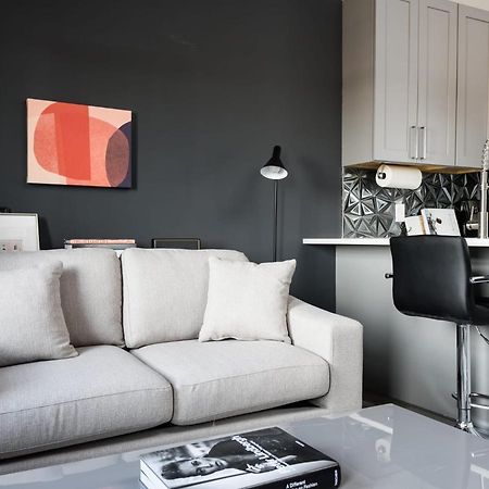 Frontdesk Modern 1 Bedroom Apt With Rooftop Lounge セントルイス エクステリア 写真